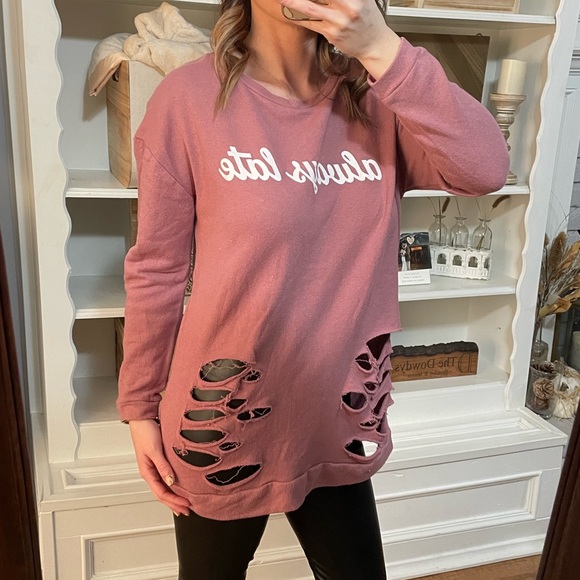 Jordann Pink Distressed Sweatshirt with graphic “always late” - Picture 13 of 13